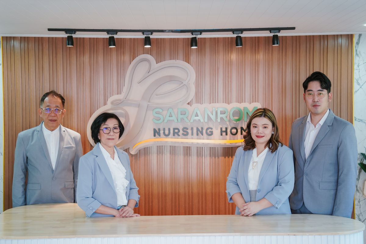 Saranrom care coordination team in Chiang Mai